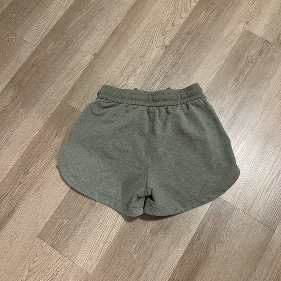 Vitality Studio Shorts - Matcha Marl - Picture 3 of 3